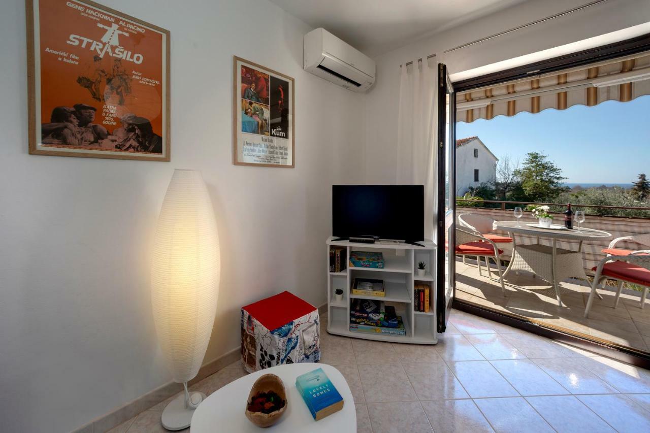 Apartment Kika Poreč Exterior foto